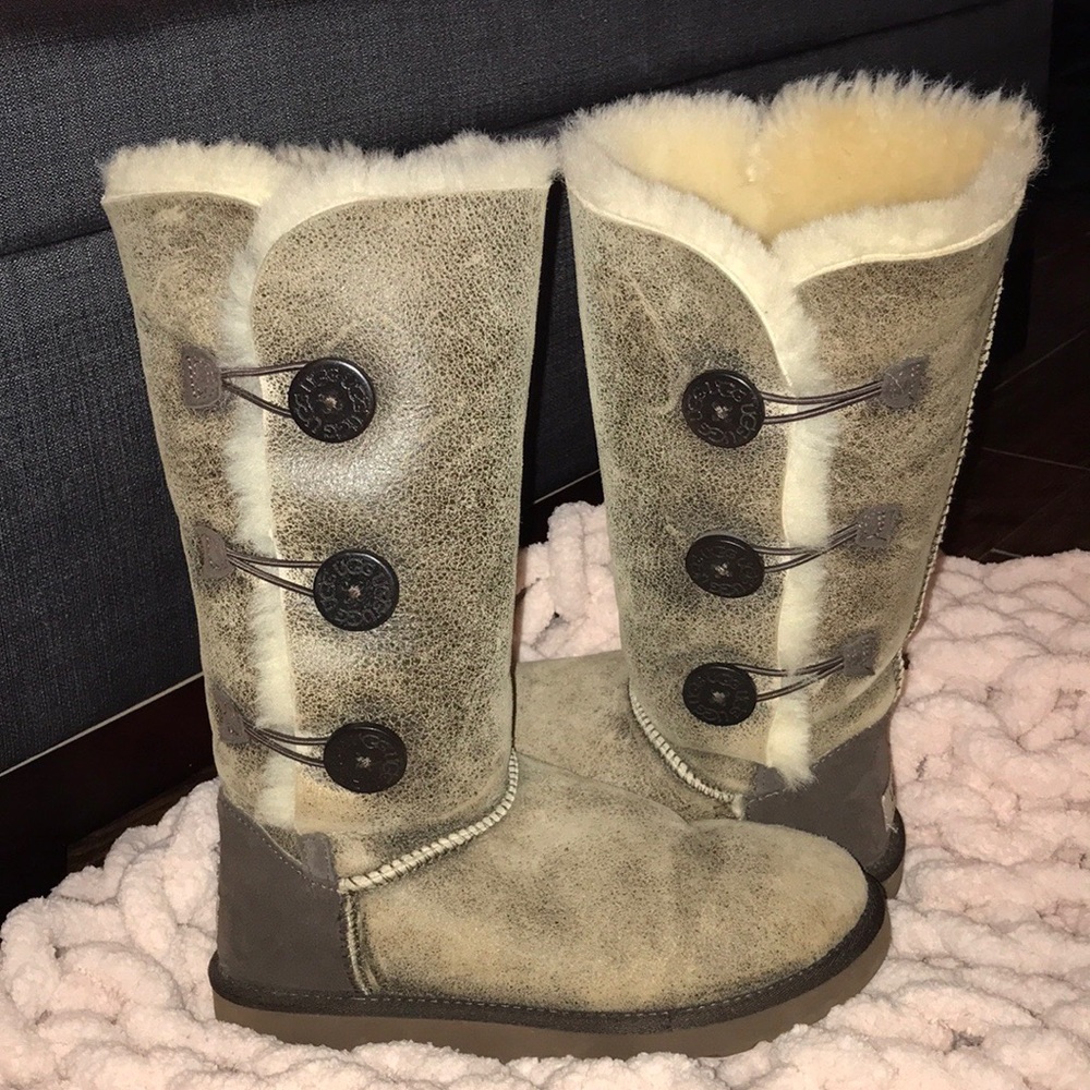 UGG Bailey Button Triplet